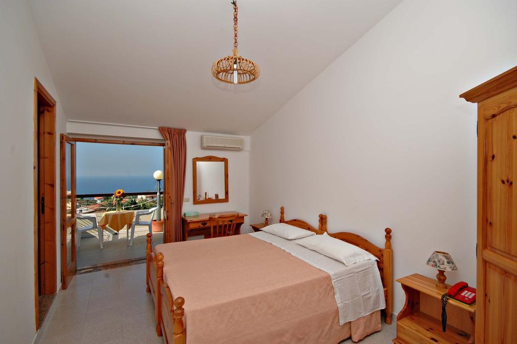 Hotel Stella Marina Capo Vaticano Ruang foto